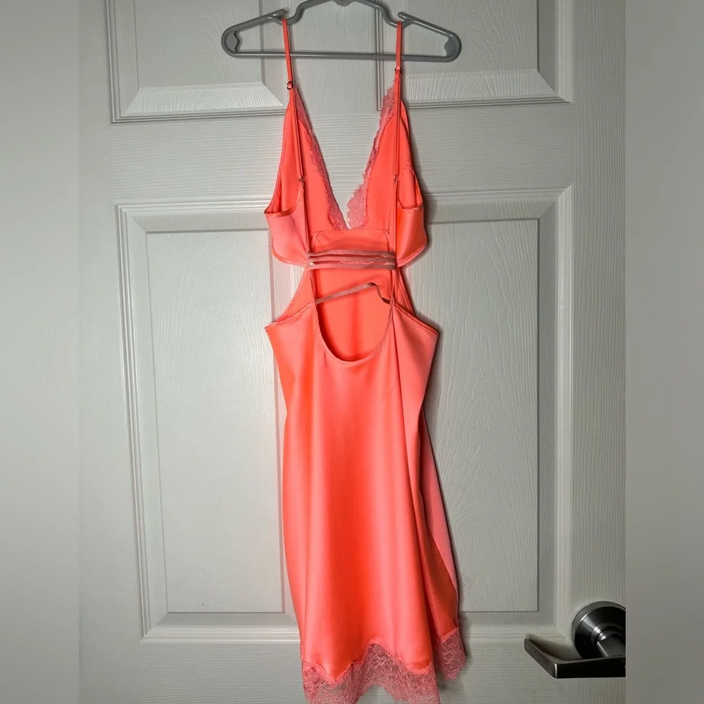 Victorias Secret Women’s Coral Slip Dress - Picture 4 of 9